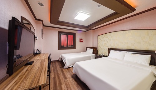 Room (Twin Room (Cancellation Not Available)