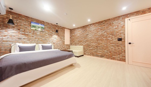 Room (Deluxe breakfast + multi-room PKG (Ne)