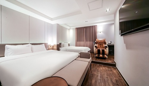 Room (Premium twin (massage))
