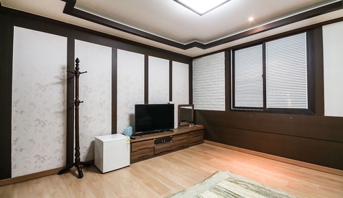 Room (Superior Room (Ondol))