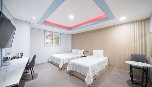 Room (Suite room (twin))