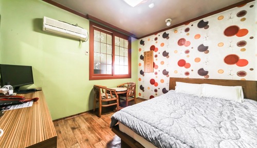 Room (Standard Room)