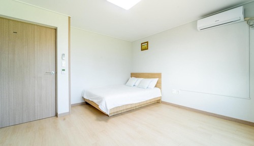 Basic Room, 2 Bedrooms (102ho)