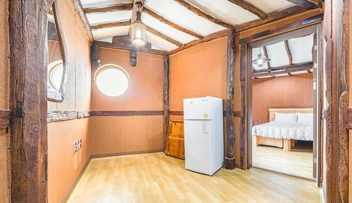 Basic Room, 1 Bedroom (hwangtobang 203 (ocean view))