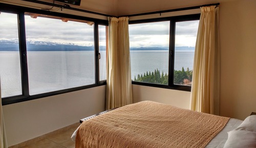 Senior Apartment, 2 Bedrooms, Lake View