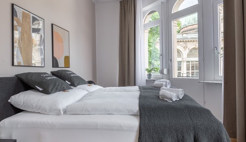 One-Bedroom Suite M with balcony