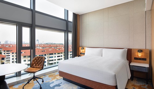 Standard Room, 1 King Bed