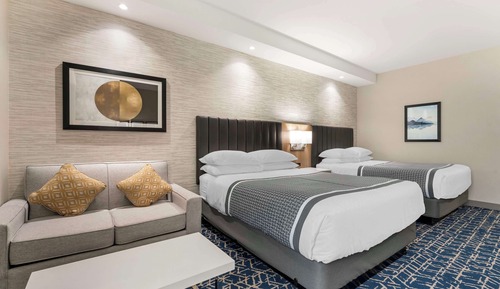 Suite, 2 Queen Beds, Non Smoking, Kitchenette (with Sofabed)