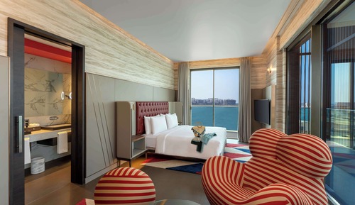 Deluxe Room, 1 King Bed, Complimentary Transfer to Mercato Mall, 20% off Food & Soft Beverage