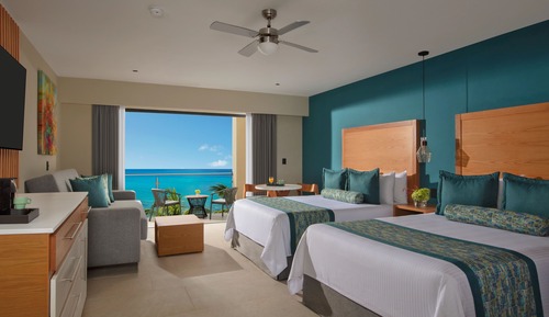 Junior Suite, 2 Double Beds, Oceanfront (Preferred Club)