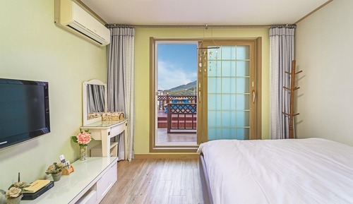 Basic Room, 1 Bedroom (Polaris)