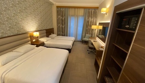 Standard Quadruple Room