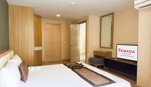 Room, 1 Bedroom (Grand Premier, 1 King)
