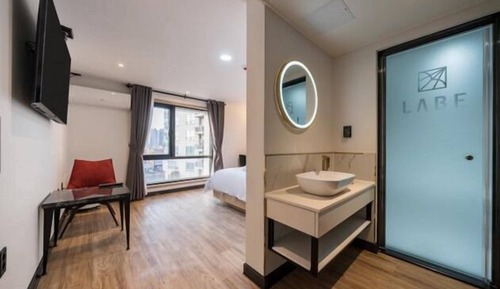 Premium Double Room, 1 Queen Bed, Non Smoking, City View