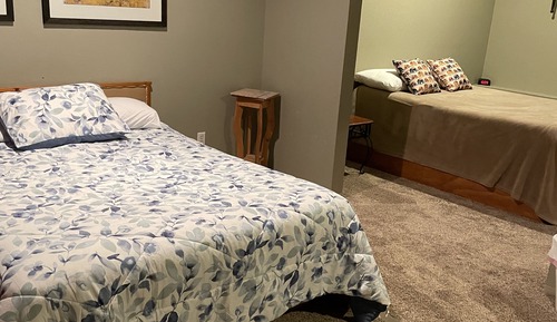 Suite 2 - 2 Queen Beds & Sofa