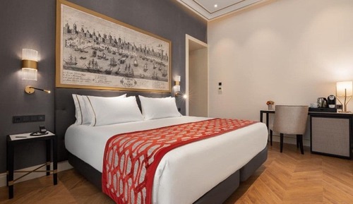 Double Room (Matrimonial)