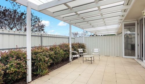 Standard Apartment, 1 Queen Bed, Kitchenette, Courtyard Area
