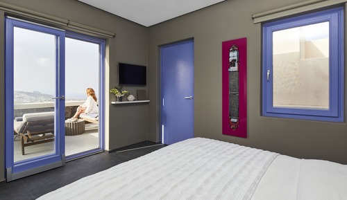 Studio Villa with Private Heated Plunge Pool and Sea View