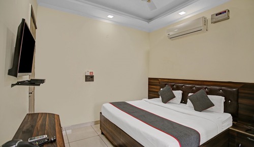 Signature Room