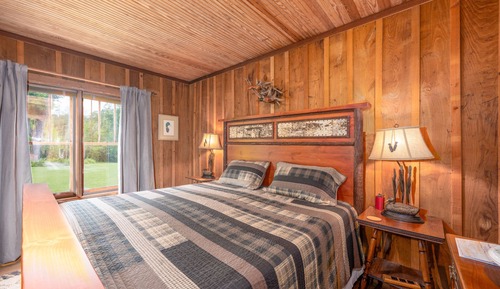 Premium Double Room, Ensuite, Mountain View