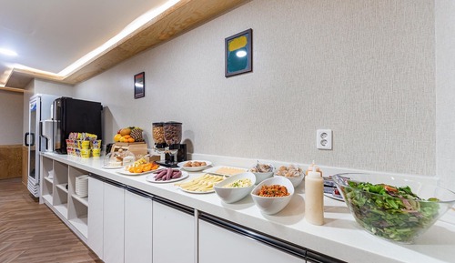 Room (Suite Twin Room - Breakfast Included )