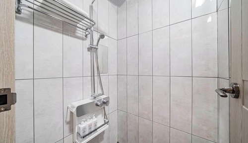 Room (Suphia (private indoor heated swimmin)