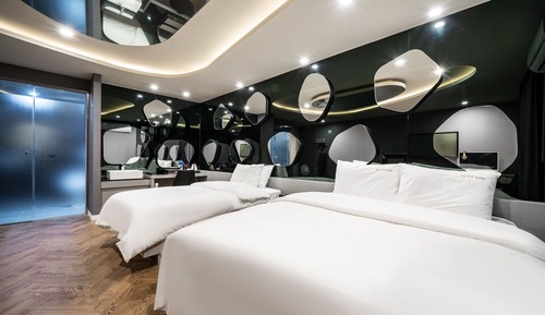 Room (Special price royal couple twin room )