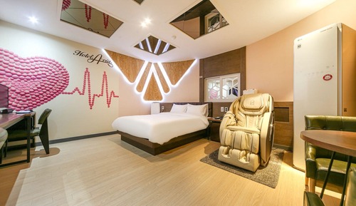 Room (VIP Business Room (Cesco quarantine c)