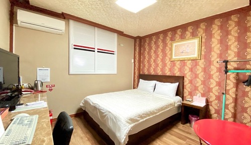 Room (Standard Room)