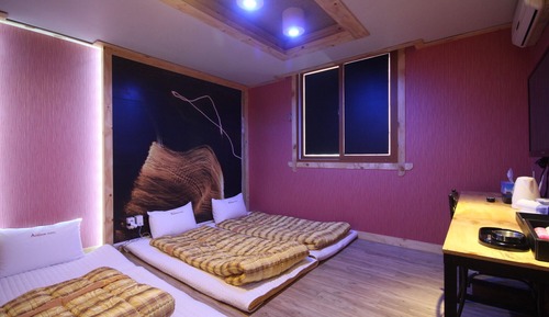 Room (Standard room - Ondol (Netflix availa)