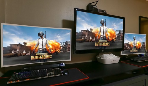 Room (Gameroom (Bag Wave Netflix Disney+ Yo)