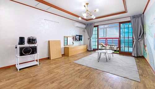 Basic Room, 1 Bedroom (Hyeongjaesum(oceanview))
