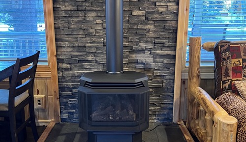 Deluxe Apartment, 2 Bedrooms, Fireplace, Mountain View