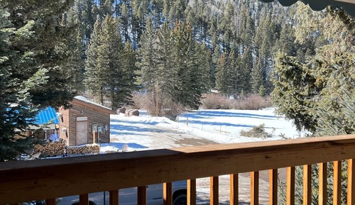 Single Room, 1 Queen Bed, Non Smoking, Mountainside