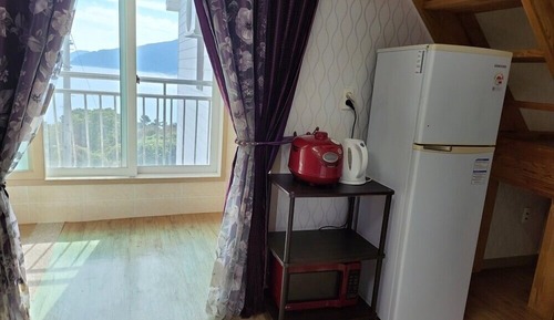 Room (Mungae-gureum)