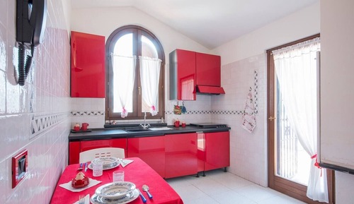 House, 1 Bedroom, Garden Area