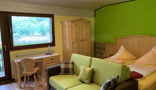 Deluxe Double Room, Private Bathroom