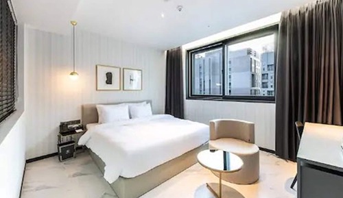 Standard Double Room, City View