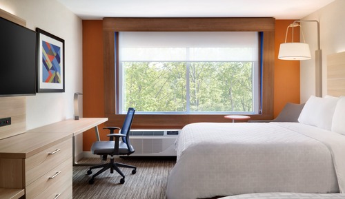 Standard Room, 2 Queen Beds, Accessible (Mobility Accessible, Bathtub)