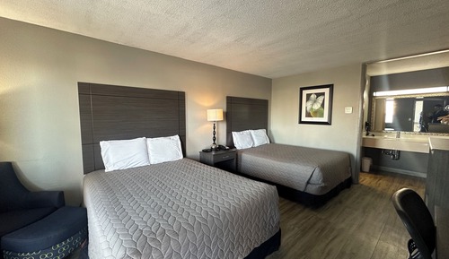 Room, 2 Queen Beds, Smoking