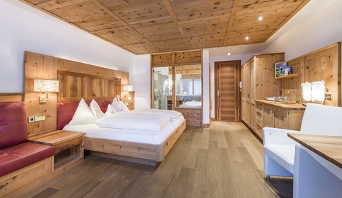 Deluxe Double Room, Jetted Tub, Annex Building