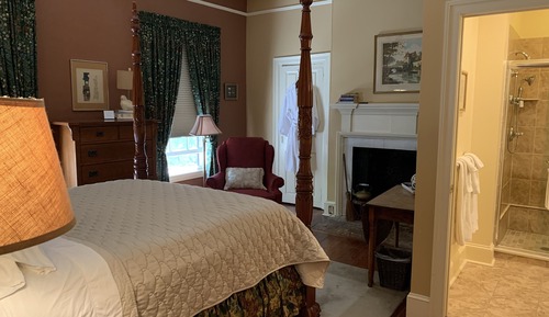 Traditional Room, 1 Queen Bed, Ensuite, City View