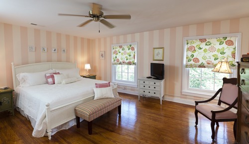 Traditional Room, 1 King Bed, Ensuite, City View