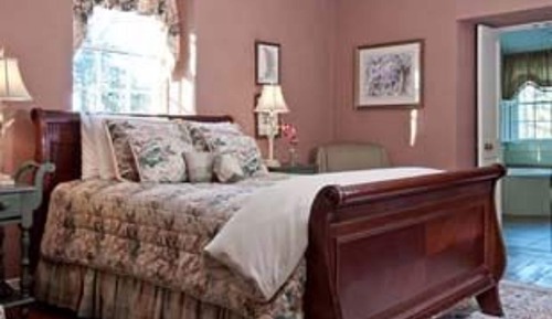 Deluxe Double Room (Ellicott Room)