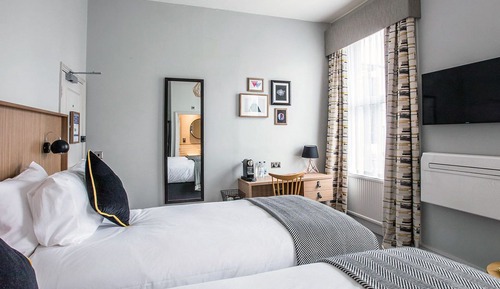 Standard Twin Room