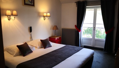 Superior Double Room, 1 Queen Bed, Bathtub, Garden View
