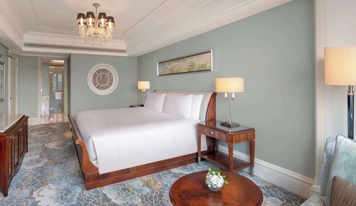 King Luxury Suite