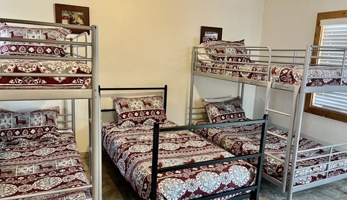 Family Cabin, Multiple Beds, Private Bathroom, Mountain View (005 1BR 2Q 1SS)