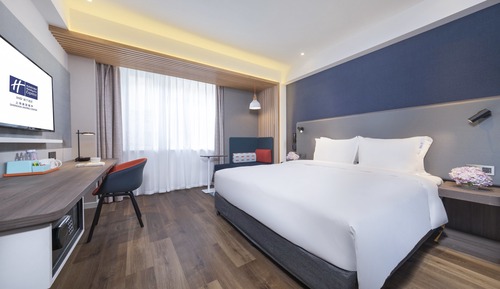 Standard Room, 1 King Bed (Minifridge)