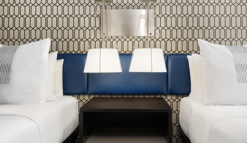 Standard Room, 2 Queen Beds, Accessible, Bathtub